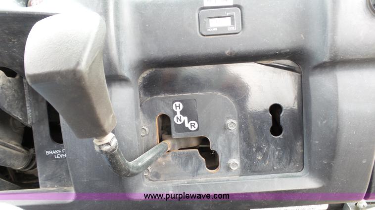 image for item K4084 2010 Kawasaki Mule 4000 utility vehicle