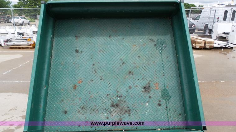 image for item K4084 2010 Kawasaki Mule 4000 utility vehicle