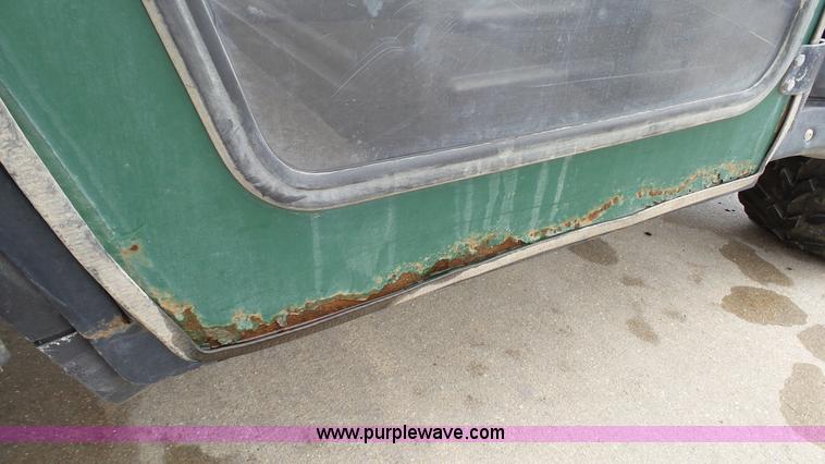 image for item K4084 2010 Kawasaki Mule 4000 utility vehicle