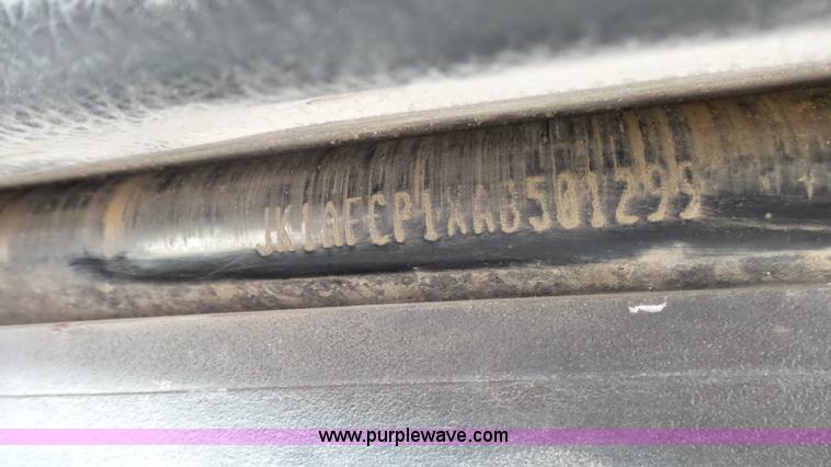 image for item K4084 2010 Kawasaki Mule 4000 utility vehicle