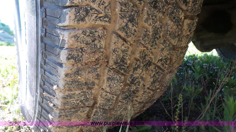 image for item K4558 1995 Chevrolet Suburban C2500 SUV