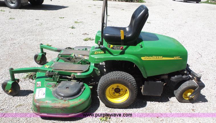 image for item K4595 John Deere F687 Z-Trak lawn mower