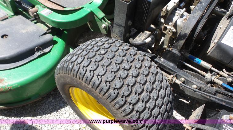 image for item K4595 John Deere F687 Z-Trak lawn mower