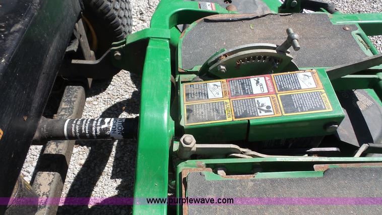 image for item K4595 John Deere F687 Z-Trak lawn mower