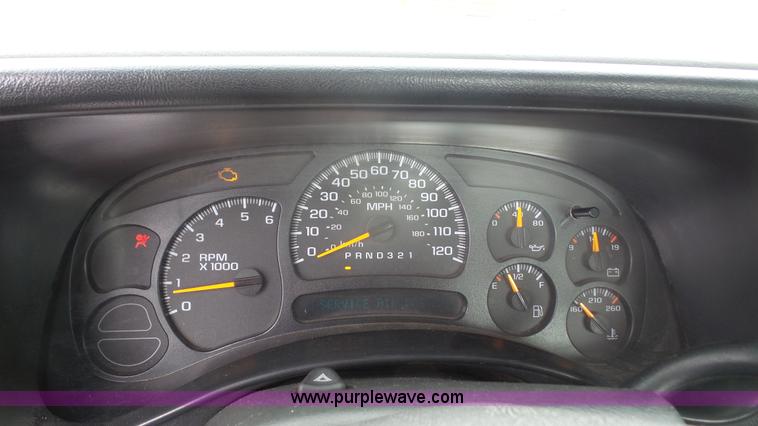 image for item K4720 2006 Chevrolet Silverado 1500 pickup truck