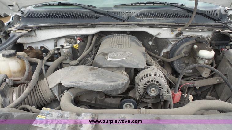 image for item K4720 2006 Chevrolet Silverado 1500 pickup truck