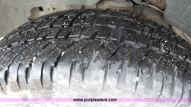 image for item K4720 2006 Chevrolet Silverado 1500 pickup truck