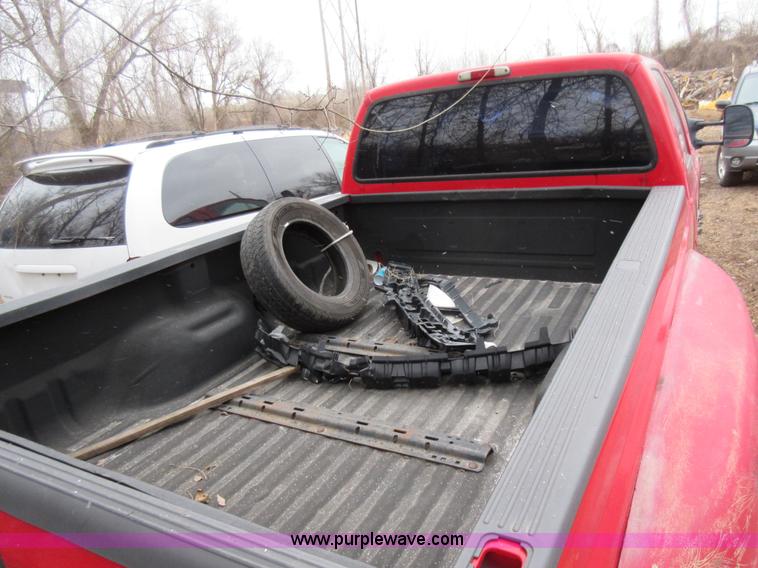 image for item K5499 1999 Ford F350 Super Duty Crew Cab pickup truck