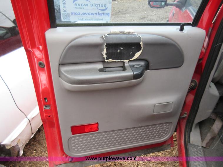 image for item K5499 1999 Ford F350 Super Duty Crew Cab pickup truck