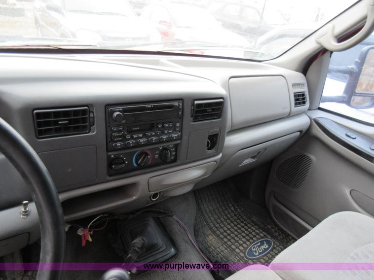 image for item K5499 1999 Ford F350 Super Duty Crew Cab pickup truck