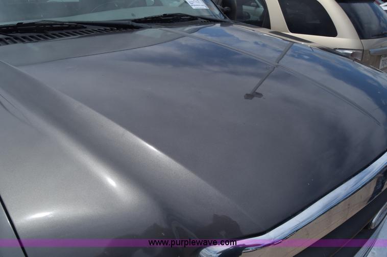 image for item K6505 2003 Ford F250 Super Duty Crew Cab pickup truck