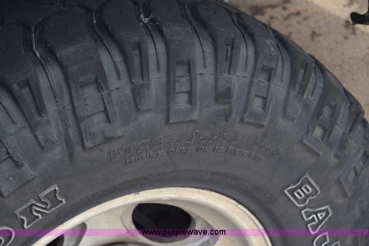 image for item K6505 2003 Ford F250 Super Duty Crew Cab pickup truck