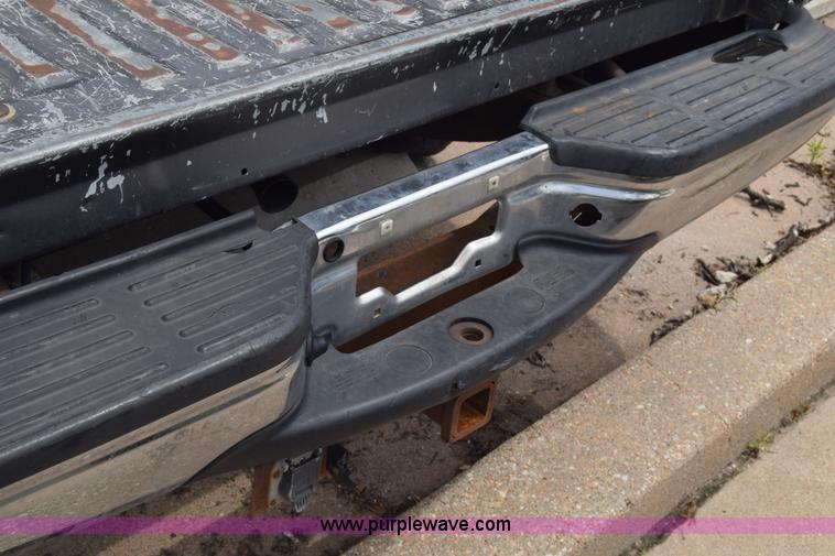 image for item K6505 2003 Ford F250 Super Duty Crew Cab pickup truck