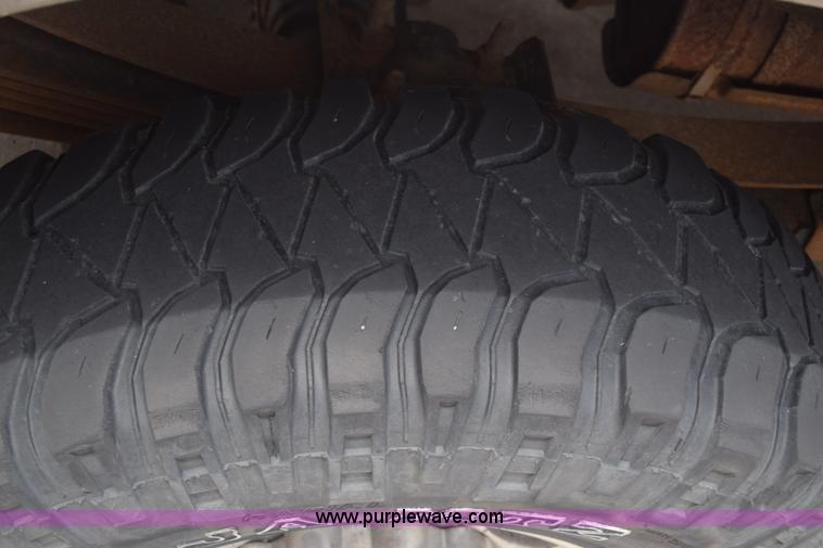 image for item K6505 2003 Ford F250 Super Duty Crew Cab pickup truck