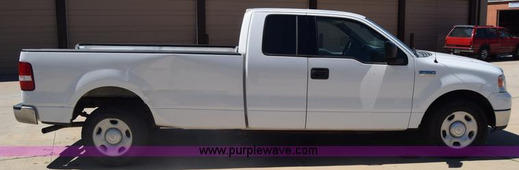 image for item K6573 2004 Ford F150 SuperCab pickup truck
