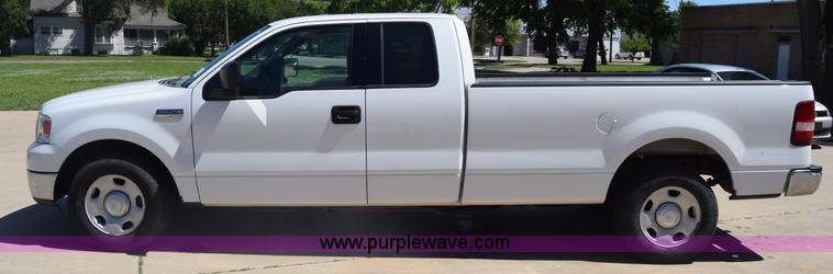 image for item K6573 2004 Ford F150 SuperCab pickup truck