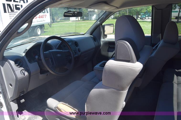 image for item K6573 2004 Ford F150 SuperCab pickup truck