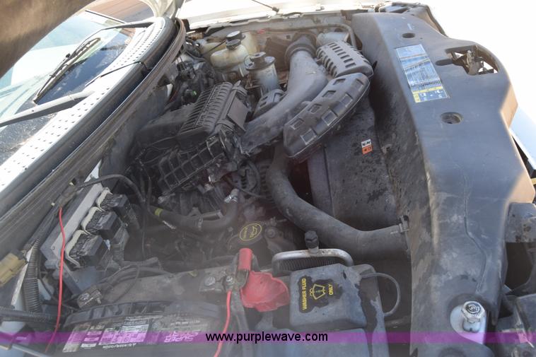 image for item K6573 2004 Ford F150 SuperCab pickup truck