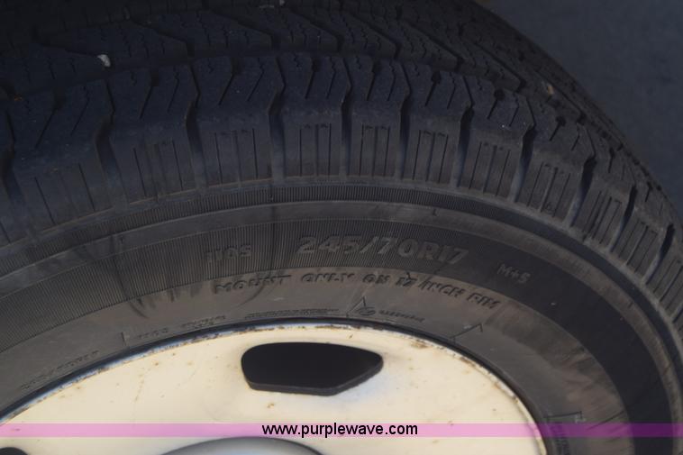 image for item K6573 2004 Ford F150 SuperCab pickup truck