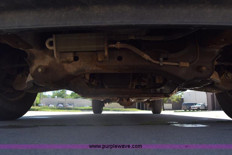 image for item K6573 2004 Ford F150 SuperCab pickup truck