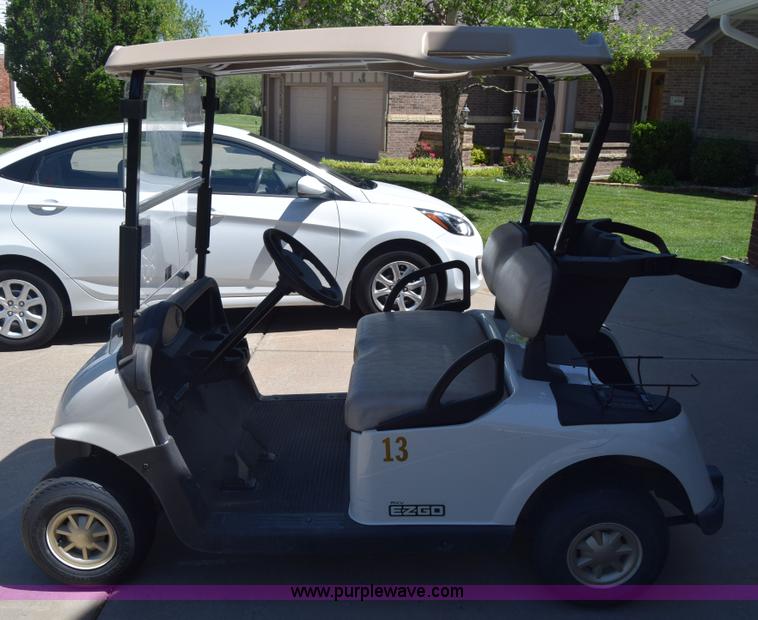image for item K6626 Ez-go golf cart