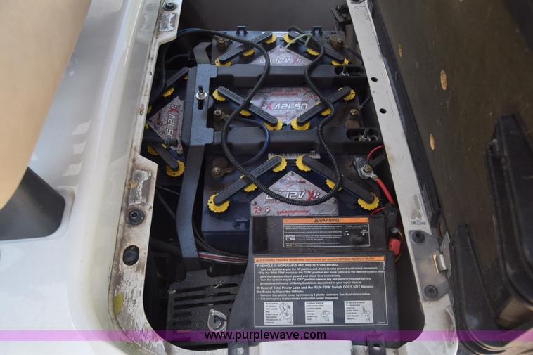 image for item K6626 Ez-go golf cart