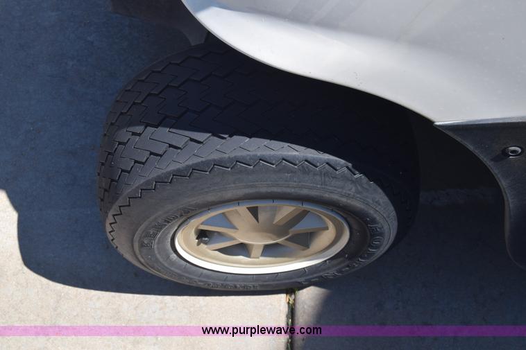 image for item K6626 Ez-go golf cart