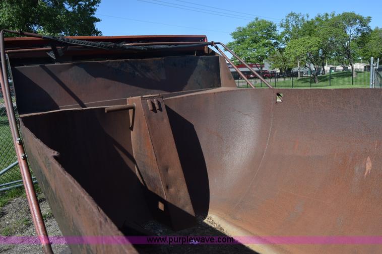 image for item K6658 Dump bed