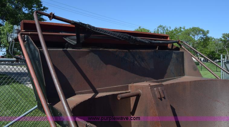 image for item K6658 Dump bed