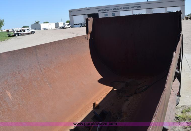 image for item K6658 Dump bed