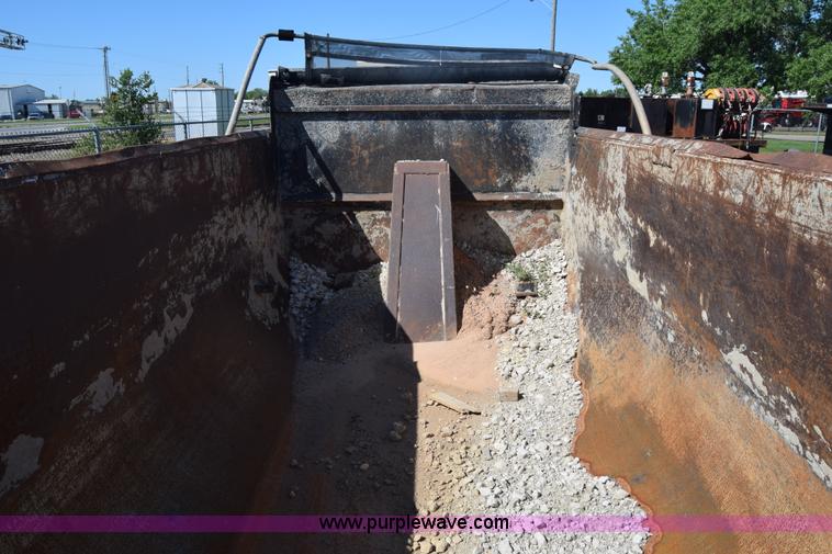 image for item K6666 Ox Bodies dump bed