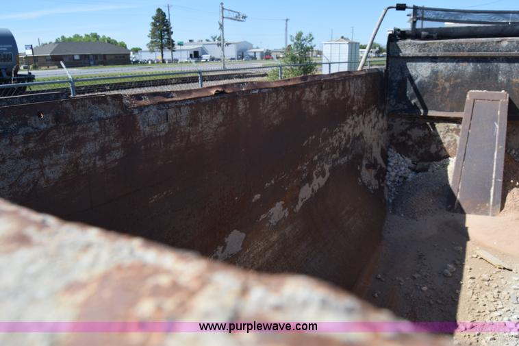 image for item K6666 Ox Bodies dump bed