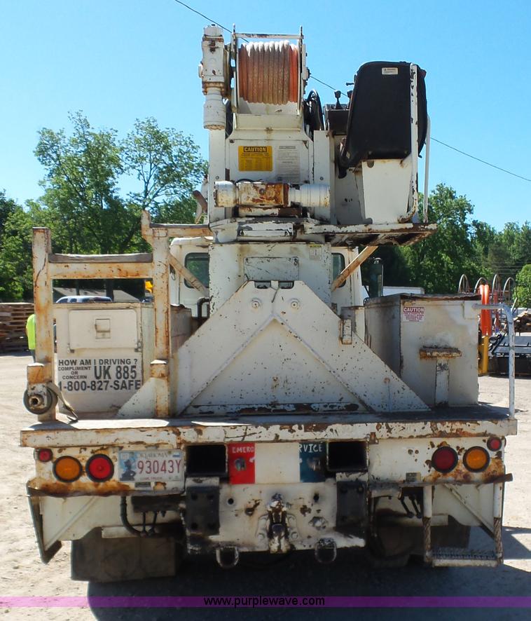 image for item K7186 1996 Freightliner FL70 digger derrick truck