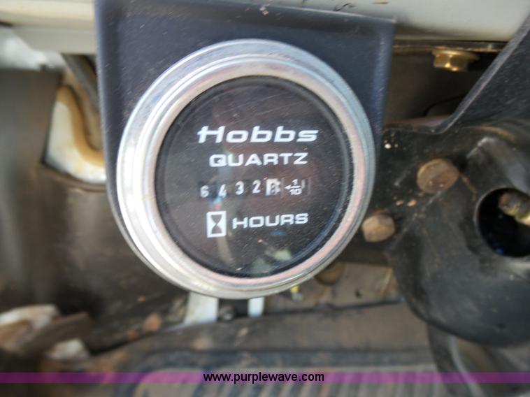 image for item K7186 1996 Freightliner FL70 digger derrick truck