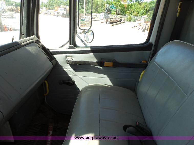 image for item K7186 1996 Freightliner FL70 digger derrick truck