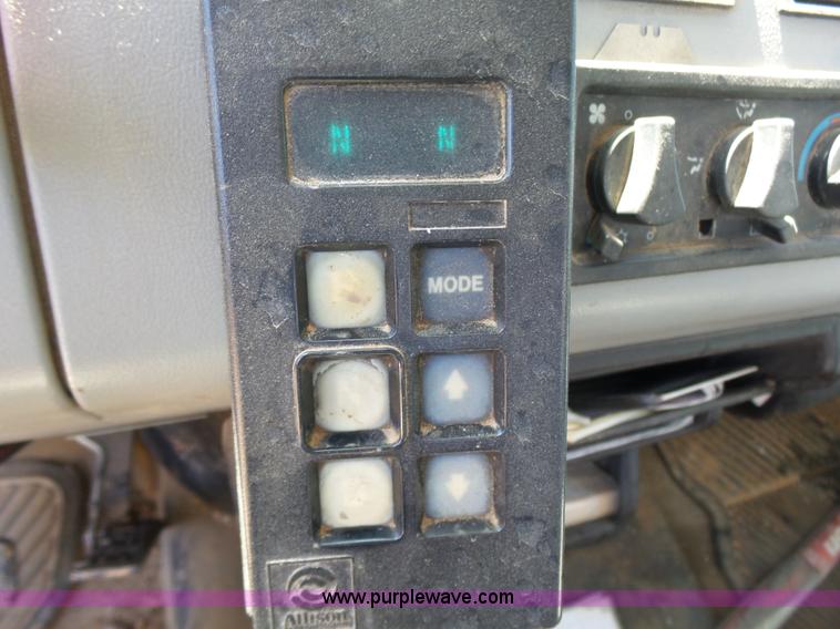 image for item K7186 1996 Freightliner FL70 digger derrick truck