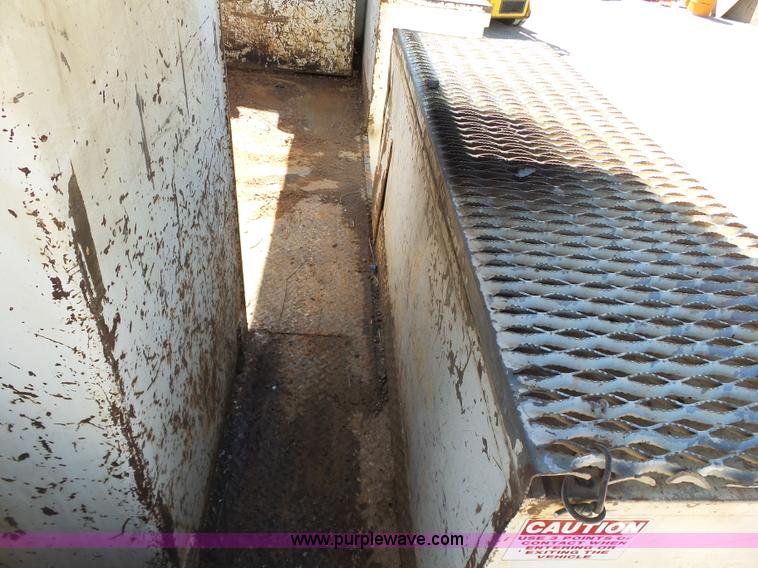 image for item K7186 1996 Freightliner FL70 digger derrick truck