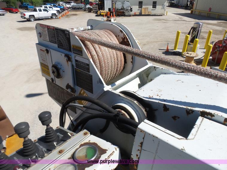 image for item K7186 1996 Freightliner FL70 digger derrick truck