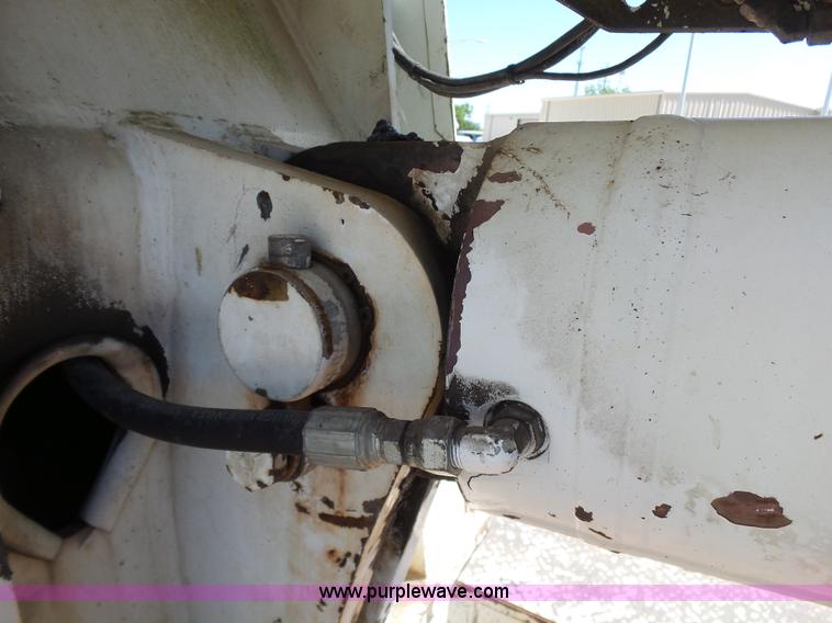 image for item K7186 1996 Freightliner FL70 digger derrick truck