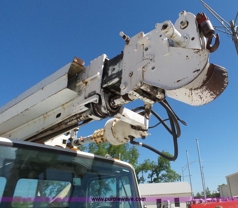 image for item K7186 1996 Freightliner FL70 digger derrick truck