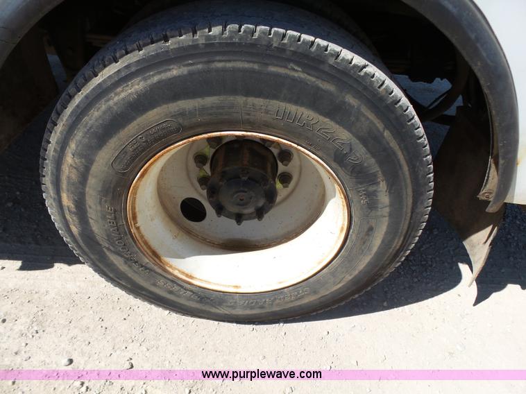 image for item K7186 1996 Freightliner FL70 digger derrick truck