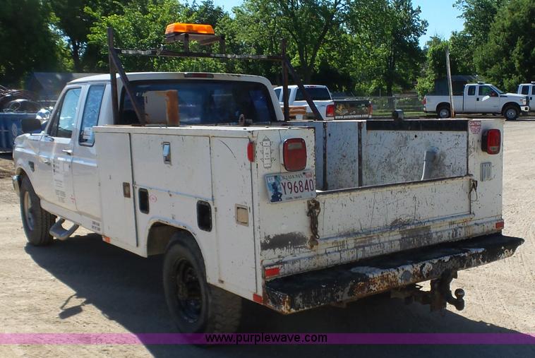 image for item K7188 1997 Ford F250 Super Duty SuperCab utility truck