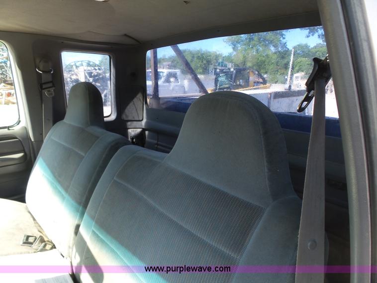 image for item K7188 1997 Ford F250 Super Duty SuperCab utility truck