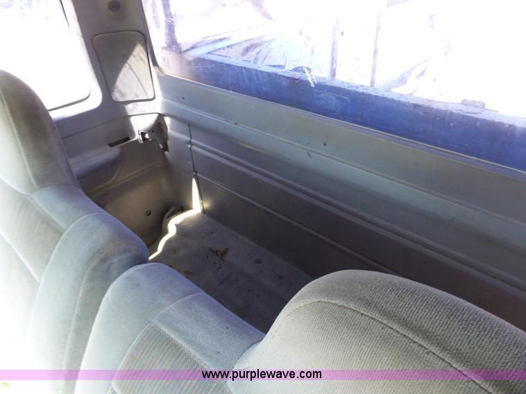 image for item K7188 1997 Ford F250 Super Duty SuperCab utility truck