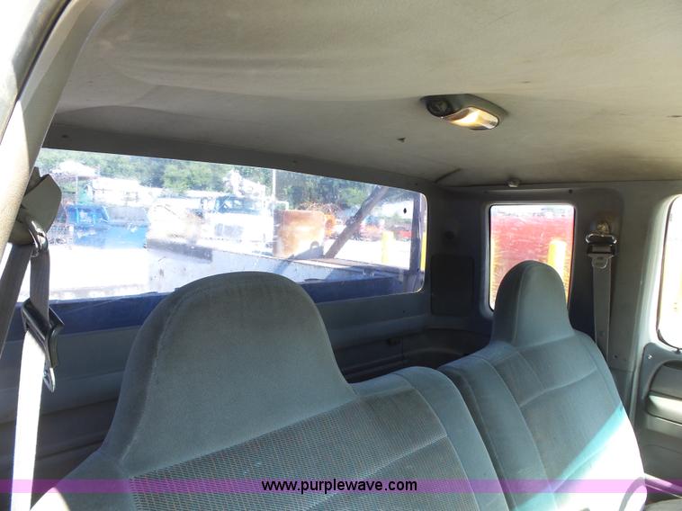 image for item K7188 1997 Ford F250 Super Duty SuperCab utility truck