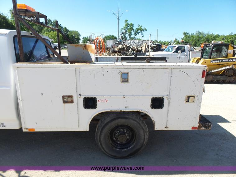 image for item K7188 1997 Ford F250 Super Duty SuperCab utility truck