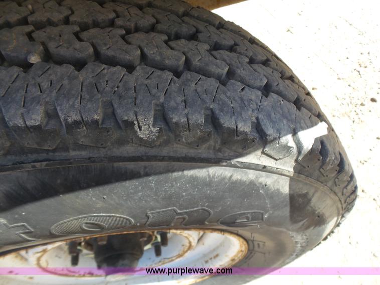 image for item K7188 1997 Ford F250 Super Duty SuperCab utility truck