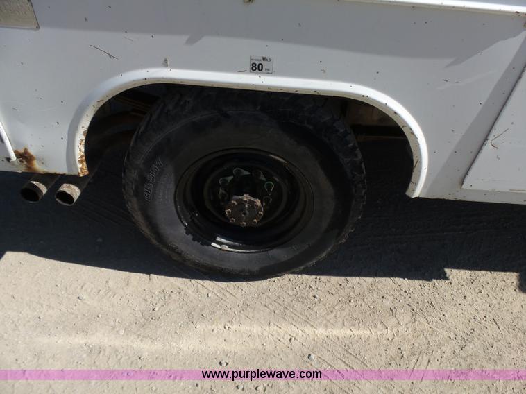 image for item K7188 1997 Ford F250 Super Duty SuperCab utility truck