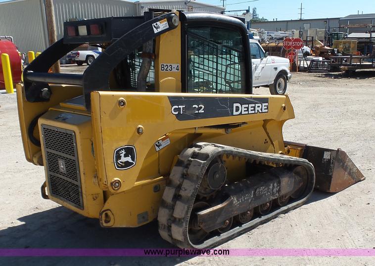 image for item K7189 2007 John Deere CT322 skid steer