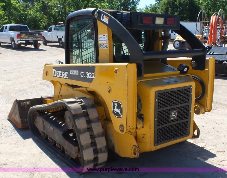 image for item K7189 2007 John Deere CT322 skid steer
